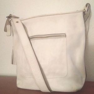 oach Legacy Tassel Large White Leather Crossbody Shoulder Bag 19889